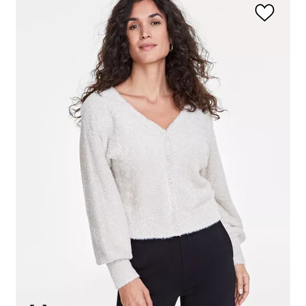 ON.34th Gray V-Neck Sweater with Ribbed Details
